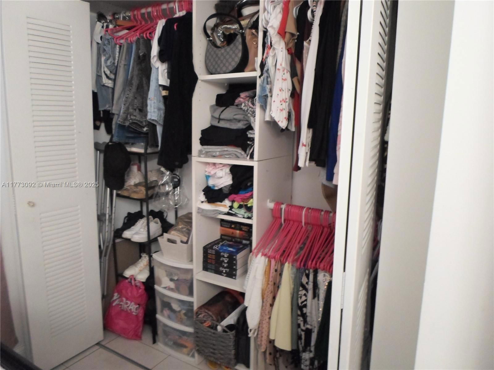 Real estate property located at 2750 60th St #59, Miami-dade, Vista Del Lago Condo Iii, Hialeah, FL