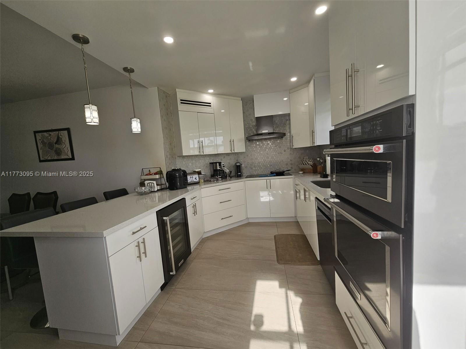 Real estate property located at 14621 Balgowan Rd #103-3, Miami-dade, Regatta Pointe Condo No T, Miami Lakes, FL