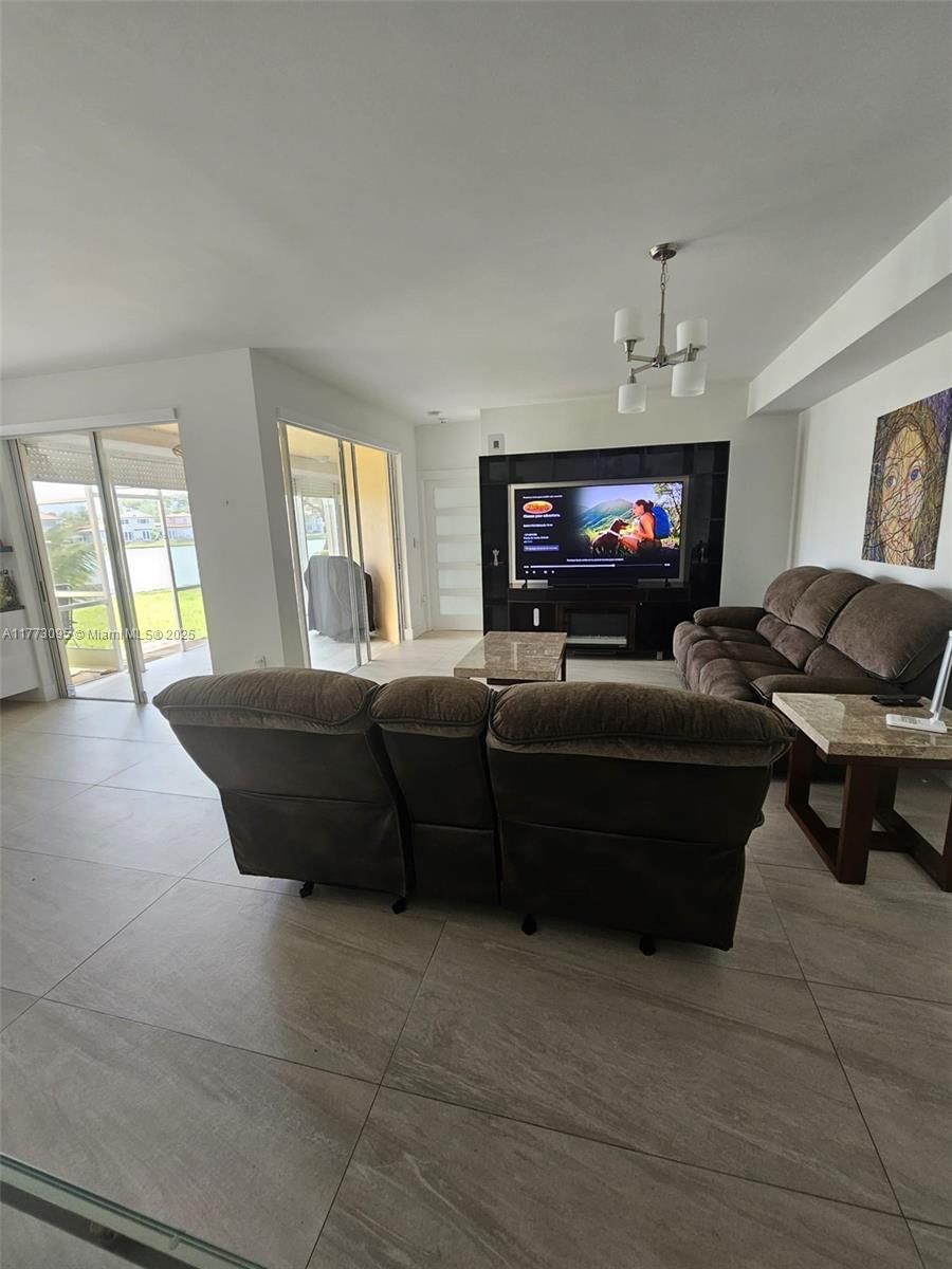 Real estate property located at 14621 Balgowan Rd #103-3, Miami-dade, Regatta Pointe Condo No T, Miami Lakes, FL