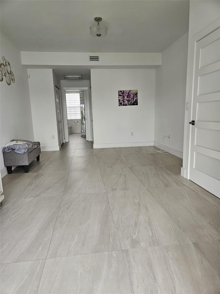Real estate property located at 14621 Balgowan Rd #103-3, Miami-dade, Regatta Pointe Condo No T, Miami Lakes, FL