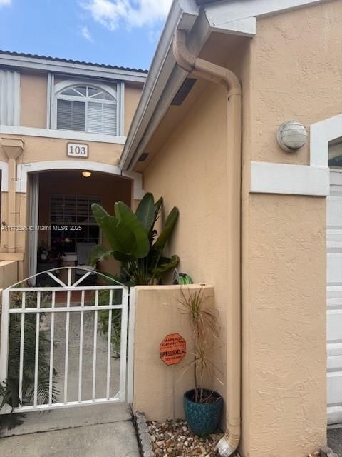 Real estate property located at 14621 Balgowan Rd #103-3, Miami-dade, Regatta Pointe Condo No T, Miami Lakes, FL