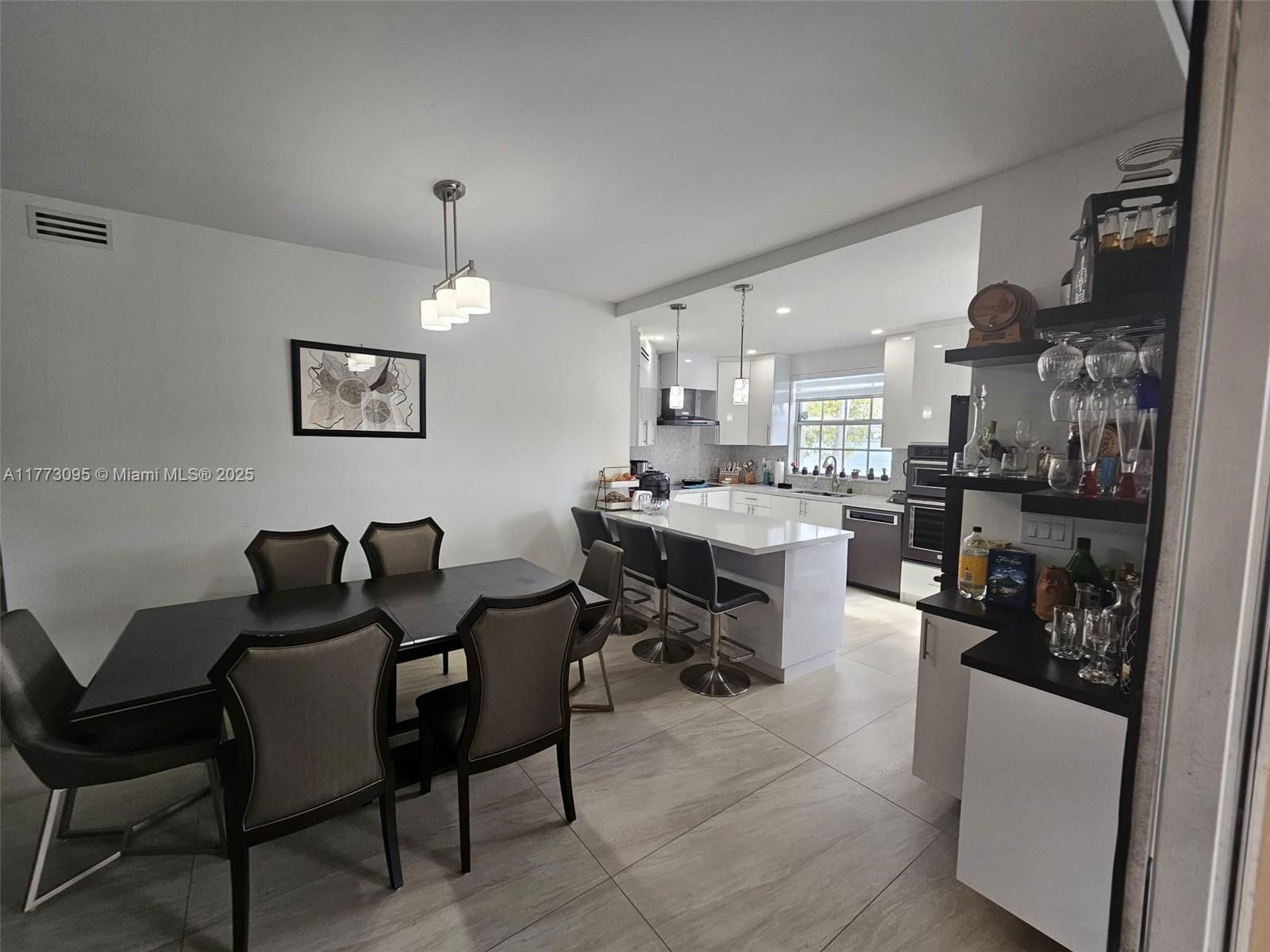 Real estate property located at 14621 Balgowan Rd #103-3, Miami-dade, Regatta Pointe Condo No T, Miami Lakes, FL