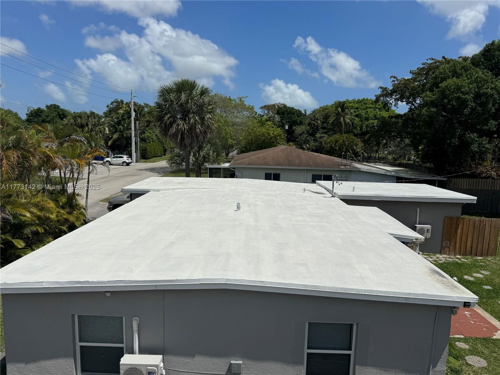 Real estate property located at 2960 17th St, Broward, Rohan Acres, Fort Lauderdale, FL