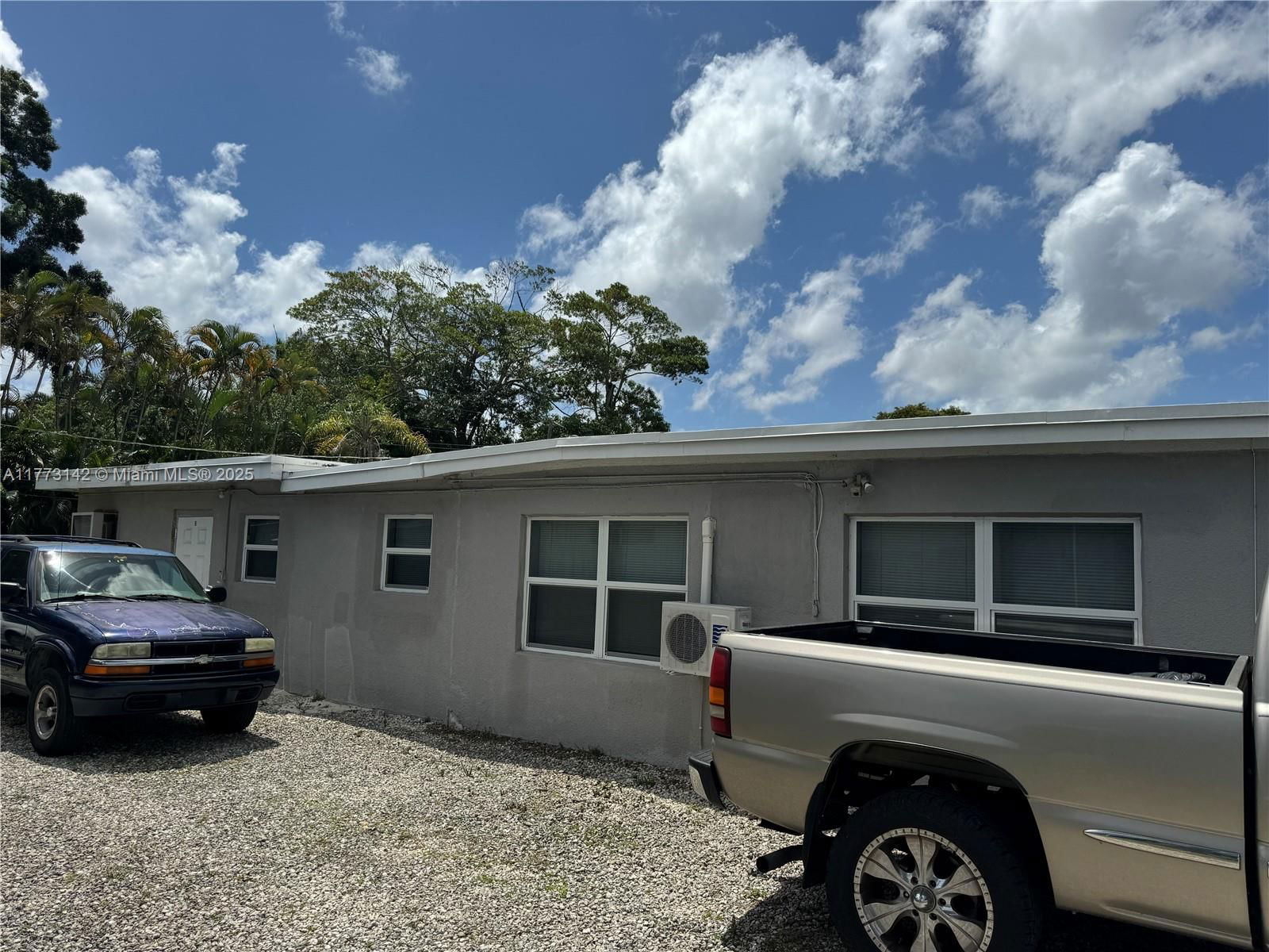 Real estate property located at 2960 17th St, Broward, Rohan Acres, Fort Lauderdale, FL