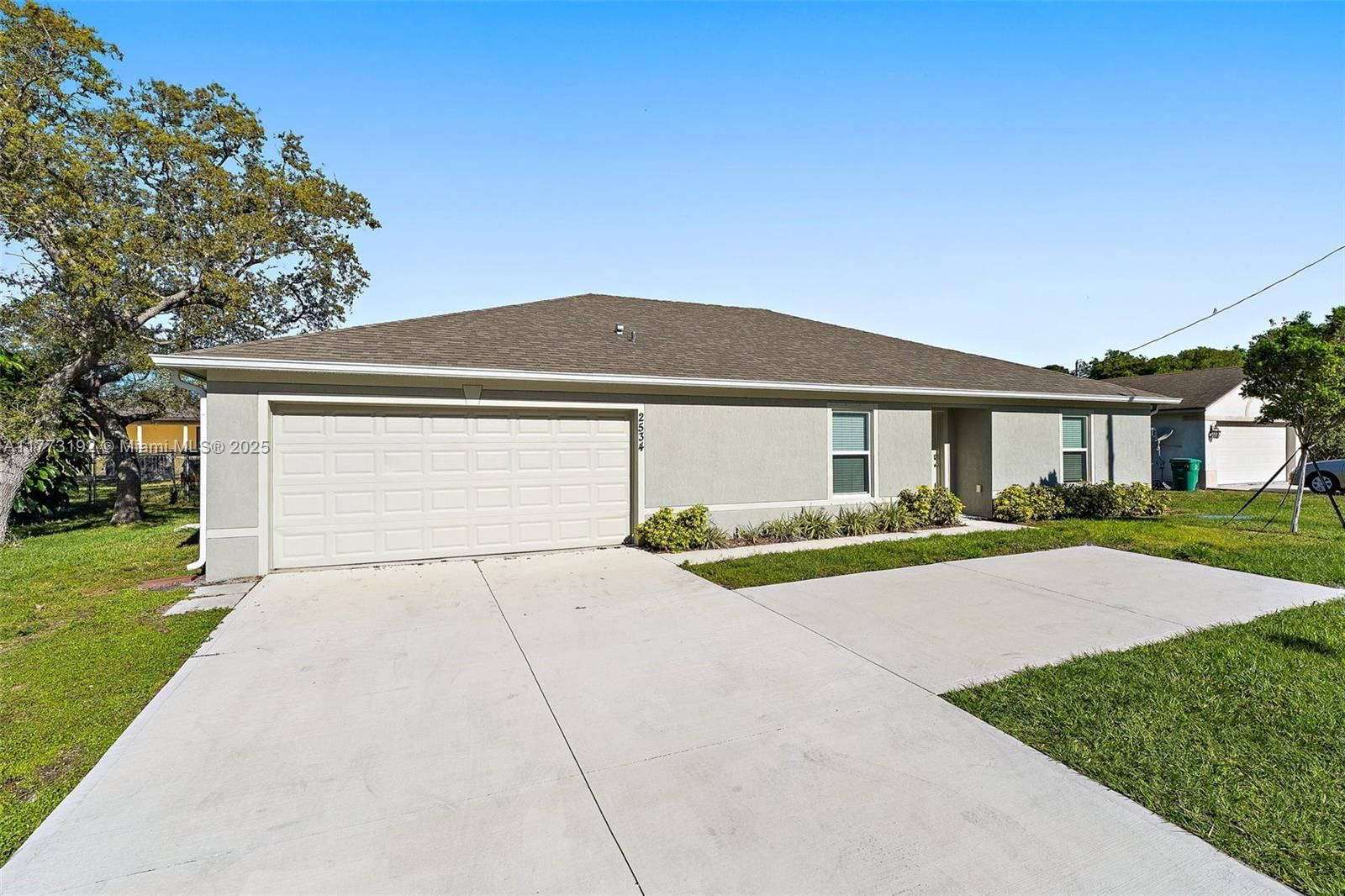 Real estate property located at 2534 Floresta Dr, St Lucie, Port St Lucie Section 18, Port St. Lucie, FL