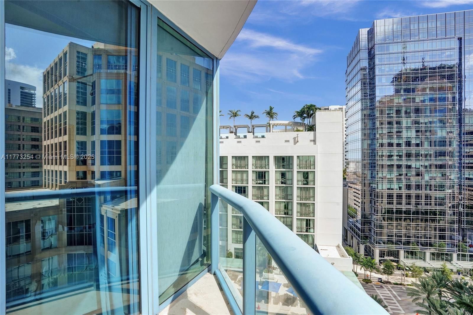 Real estate property located at 333 Las Olas Way #1608, Broward, Las Olas River House Cond, Fort Lauderdale, FL