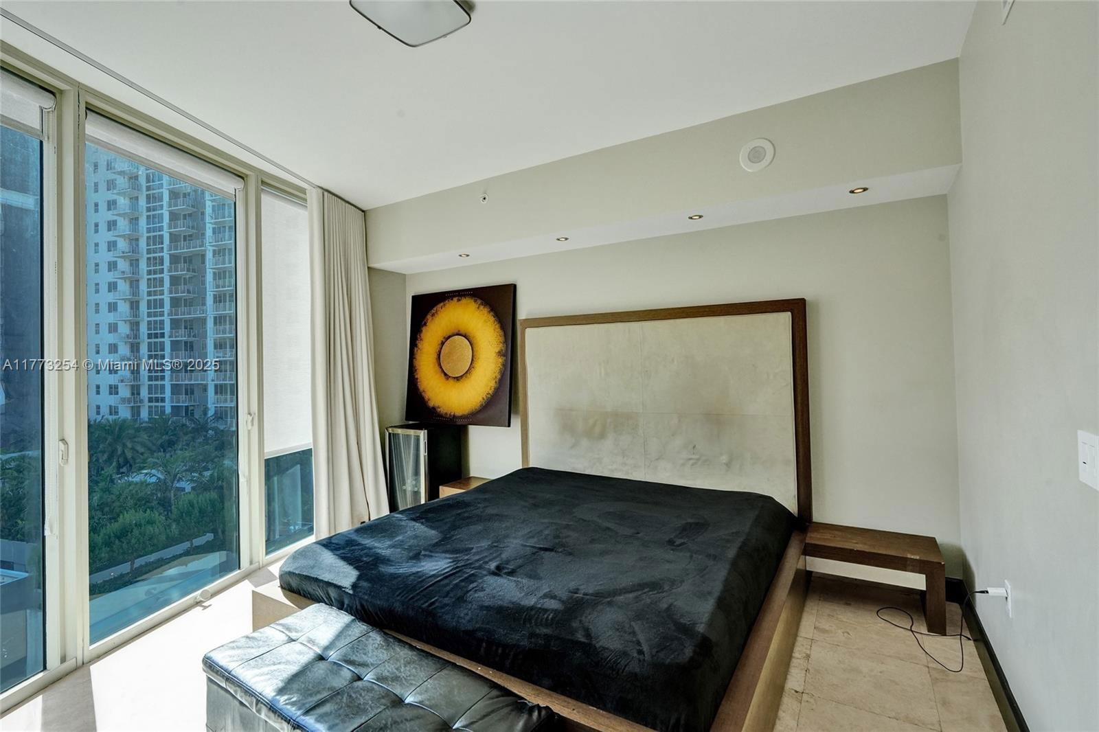 Real estate property located at 333 Las Olas Way #1608, Broward, Las Olas River House Cond, Fort Lauderdale, FL