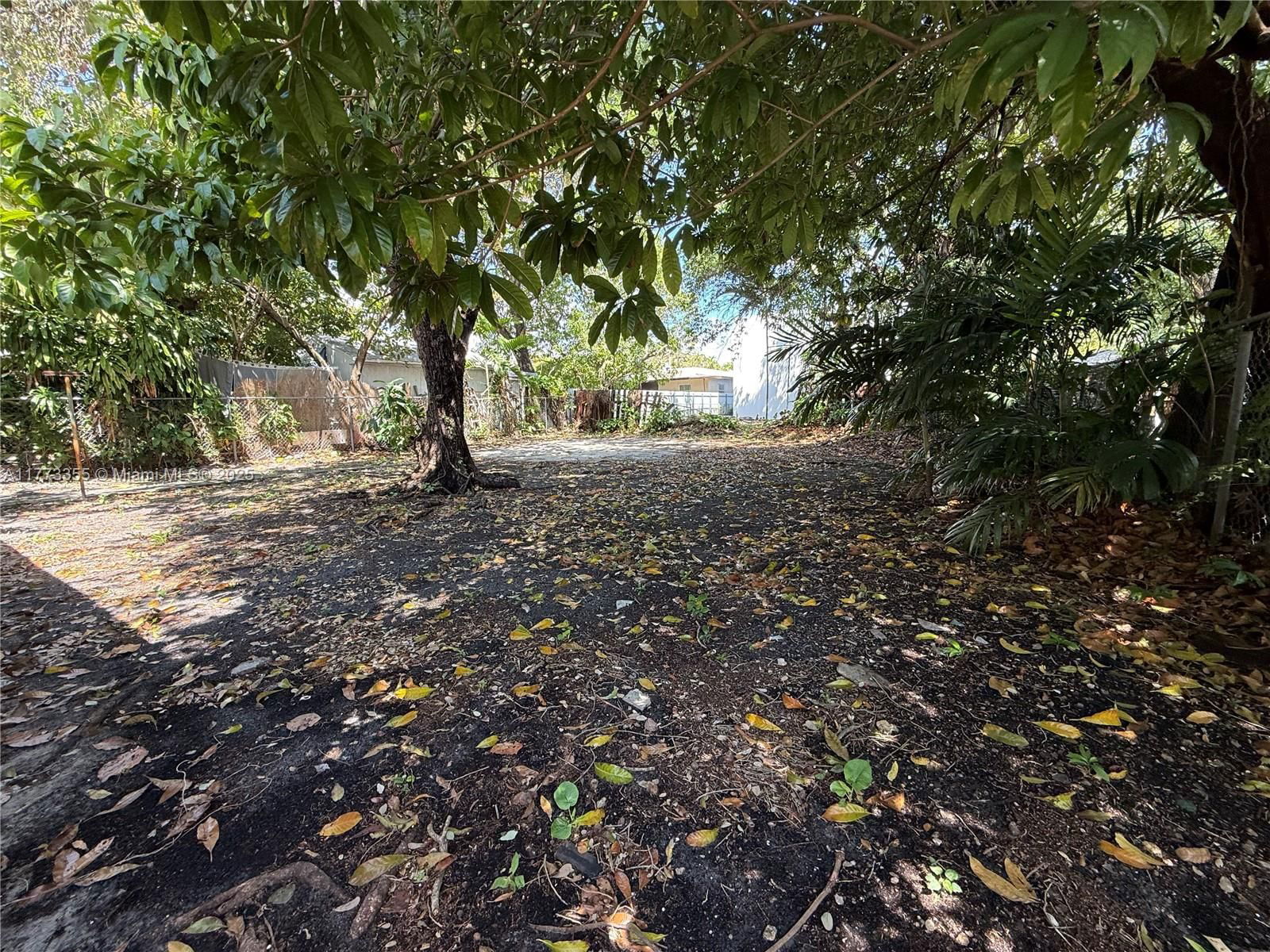 Real estate property located at 1239 31st St, Miami-dade, West End Park Amd Pl, Miami, FL