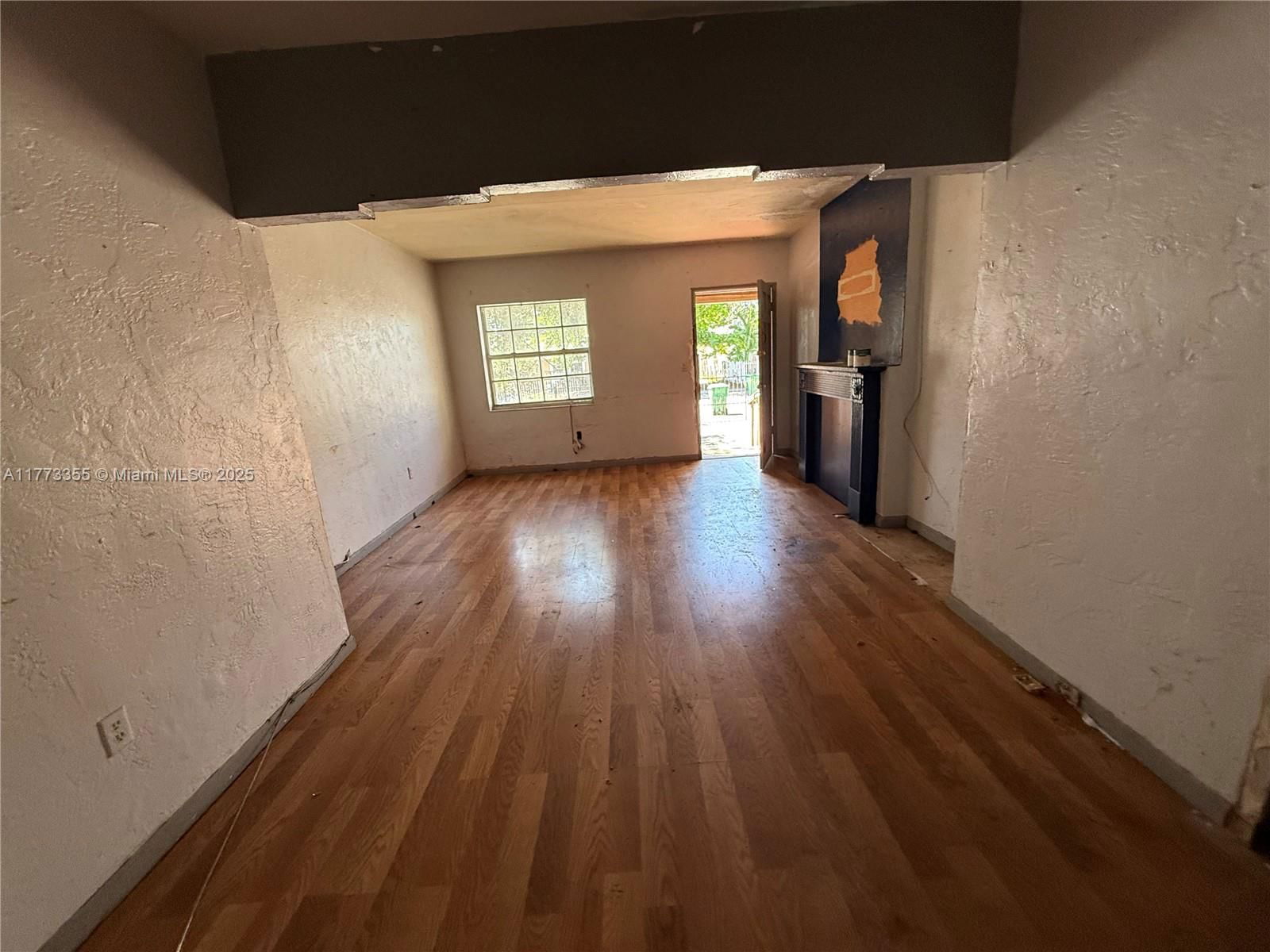 Real estate property located at 1239 31st St, Miami-dade, West End Park Amd Pl, Miami, FL