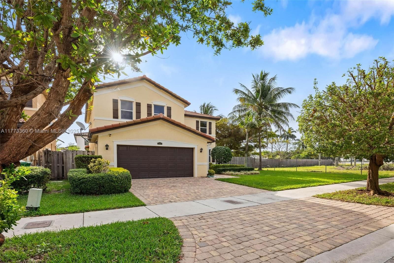 Real estate property located at 25329 118th Ct, Miami-dade, Hemingway Point, Homestead, FL