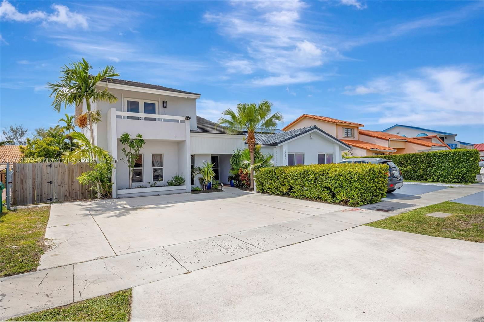 Real estate property located at 1032 124th Ave n/a, Miami-dade, Golden Twin Homes Condo #, Miami, FL