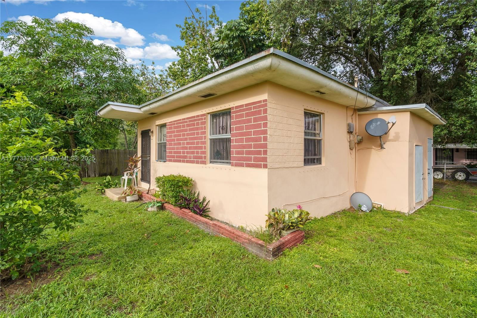 Real estate property located at 2041 100th St, Miami-dade, Woodland Addn, Miami, FL