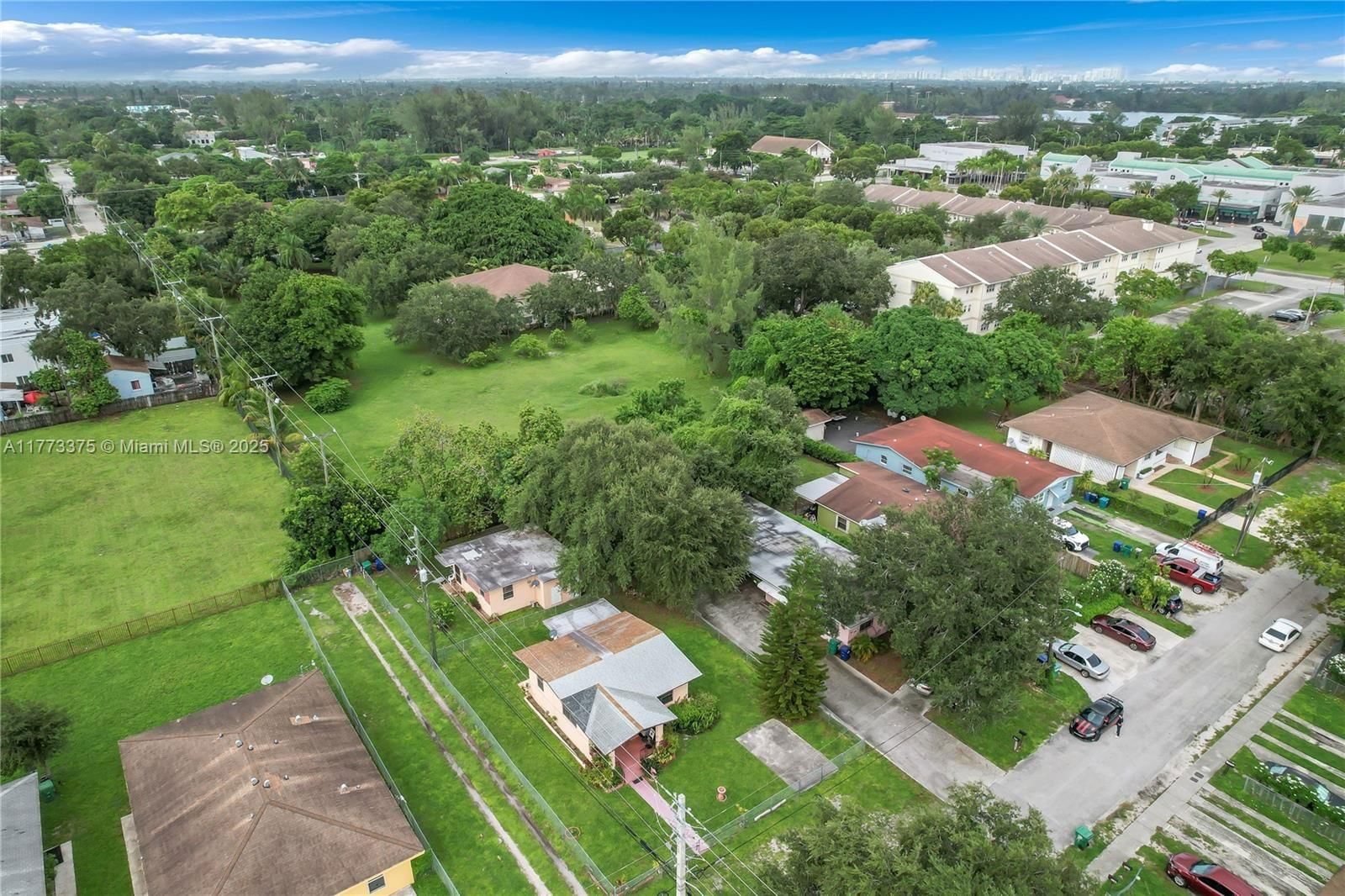 Real estate property located at 2041 100th St, Miami-dade, Woodland Addn, Miami, FL