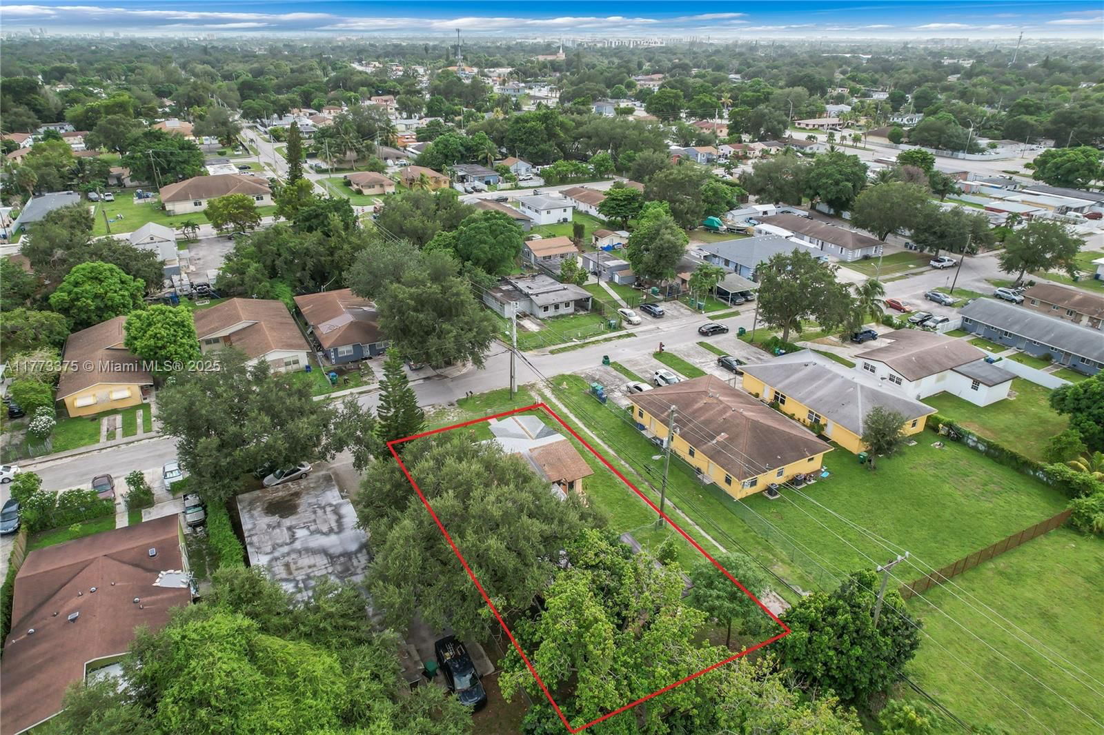 Real estate property located at 2041 100th St, Miami-dade, Woodland Addn, Miami, FL