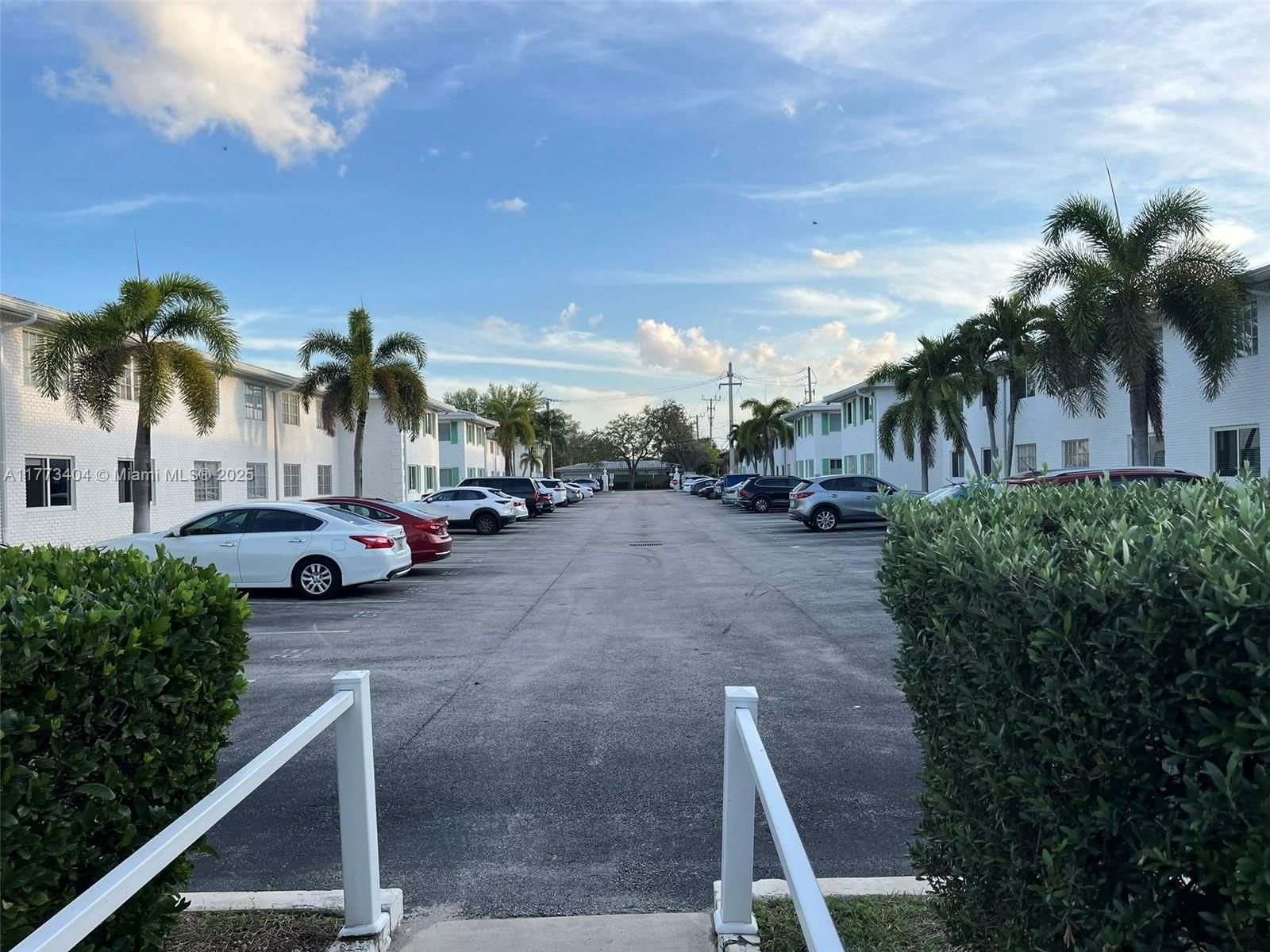 Real estate property located at 1821 62nd St #428, Broward, Georgian Court Apts Co-op, Fort Lauderdale, FL