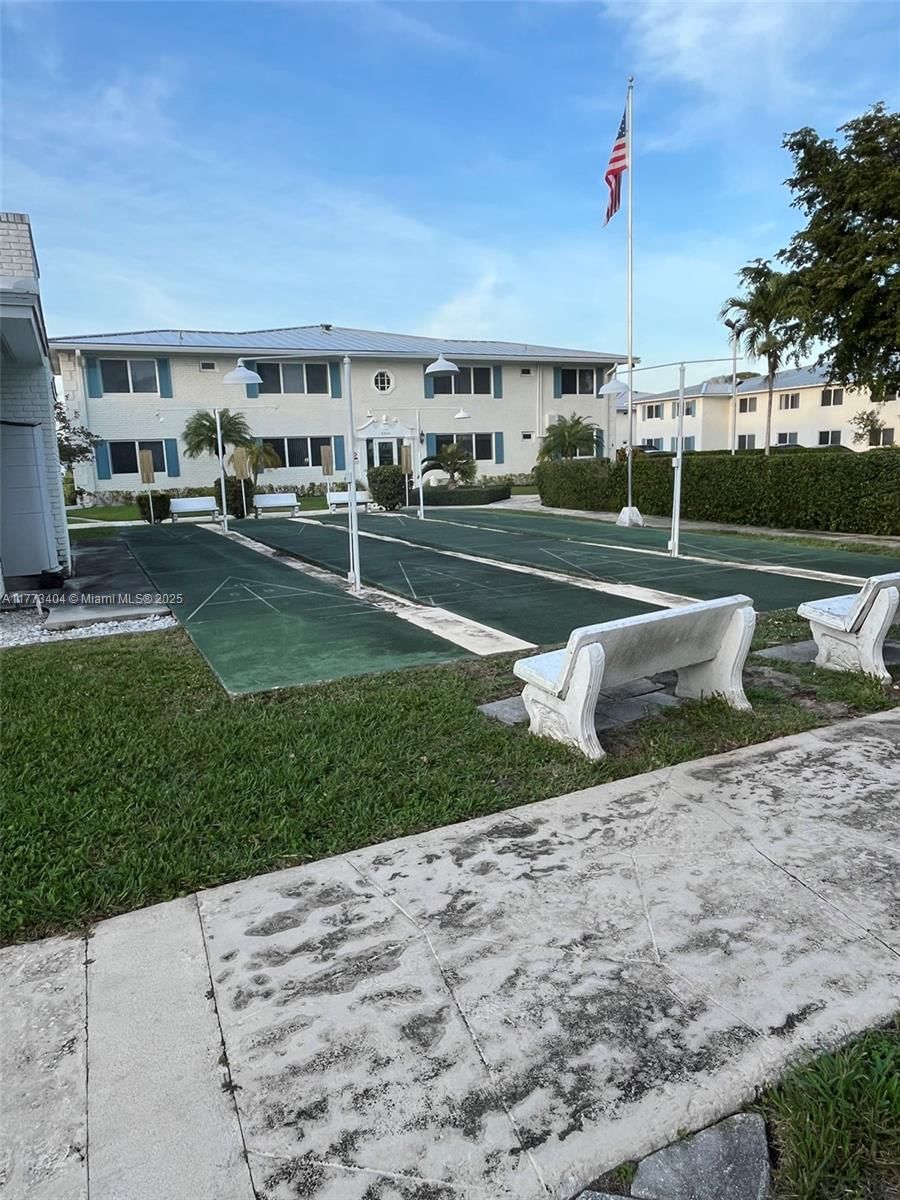 Real estate property located at 1821 62nd St #428, Broward, Georgian Court Apts Co-op, Fort Lauderdale, FL