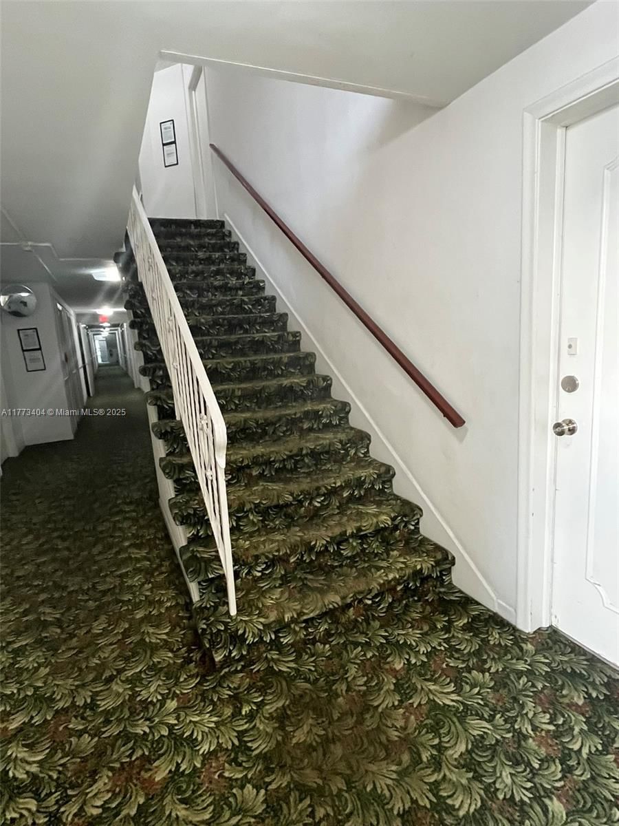 Real estate property located at 1821 62nd St #428, Broward, Georgian Court Apts Co-op, Fort Lauderdale, FL