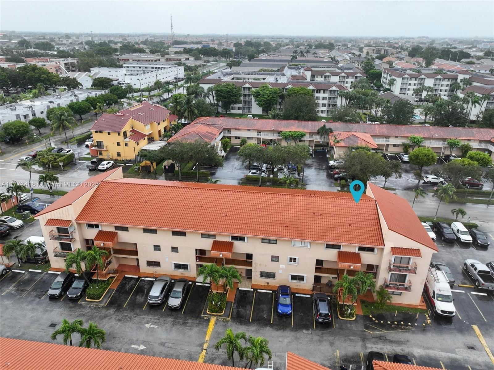 Real estate property located at 5525 26th Ct #202, Miami-dade, Vista Alegre Townhomes Co, Hialeah, FL