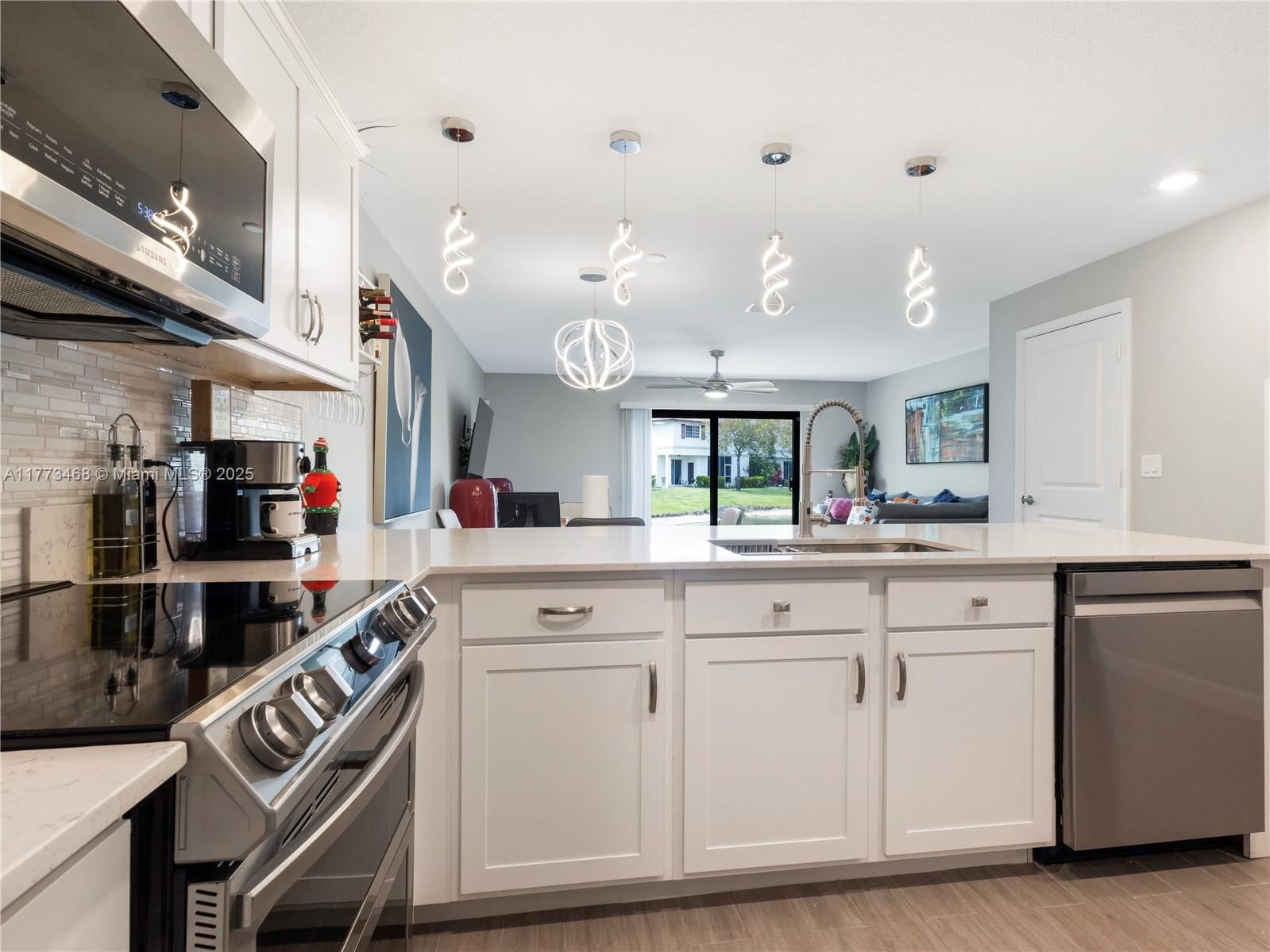 Real estate property located at 6011 Woods Edge Cir #6011, Palm Beach, Mediterranea, Riviera Beach, FL
