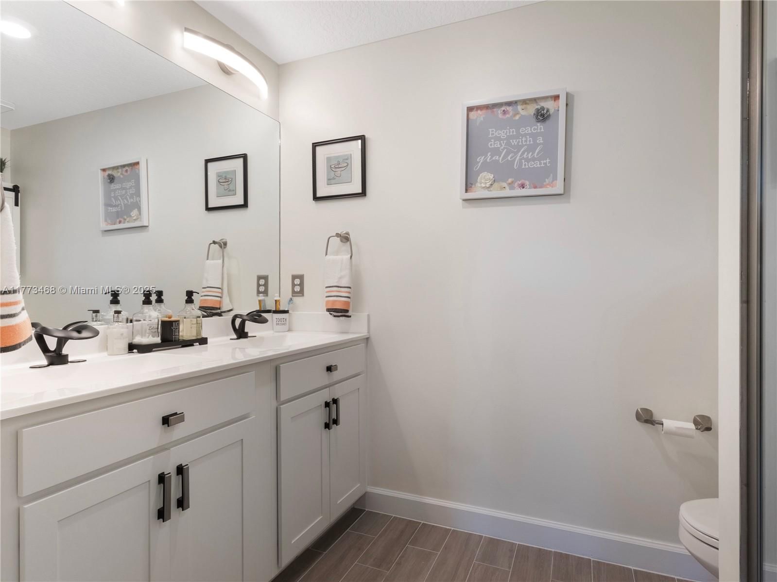 Real estate property located at 6011 Woods Edge Cir #6011, Palm Beach, Mediterranea, Riviera Beach, FL
