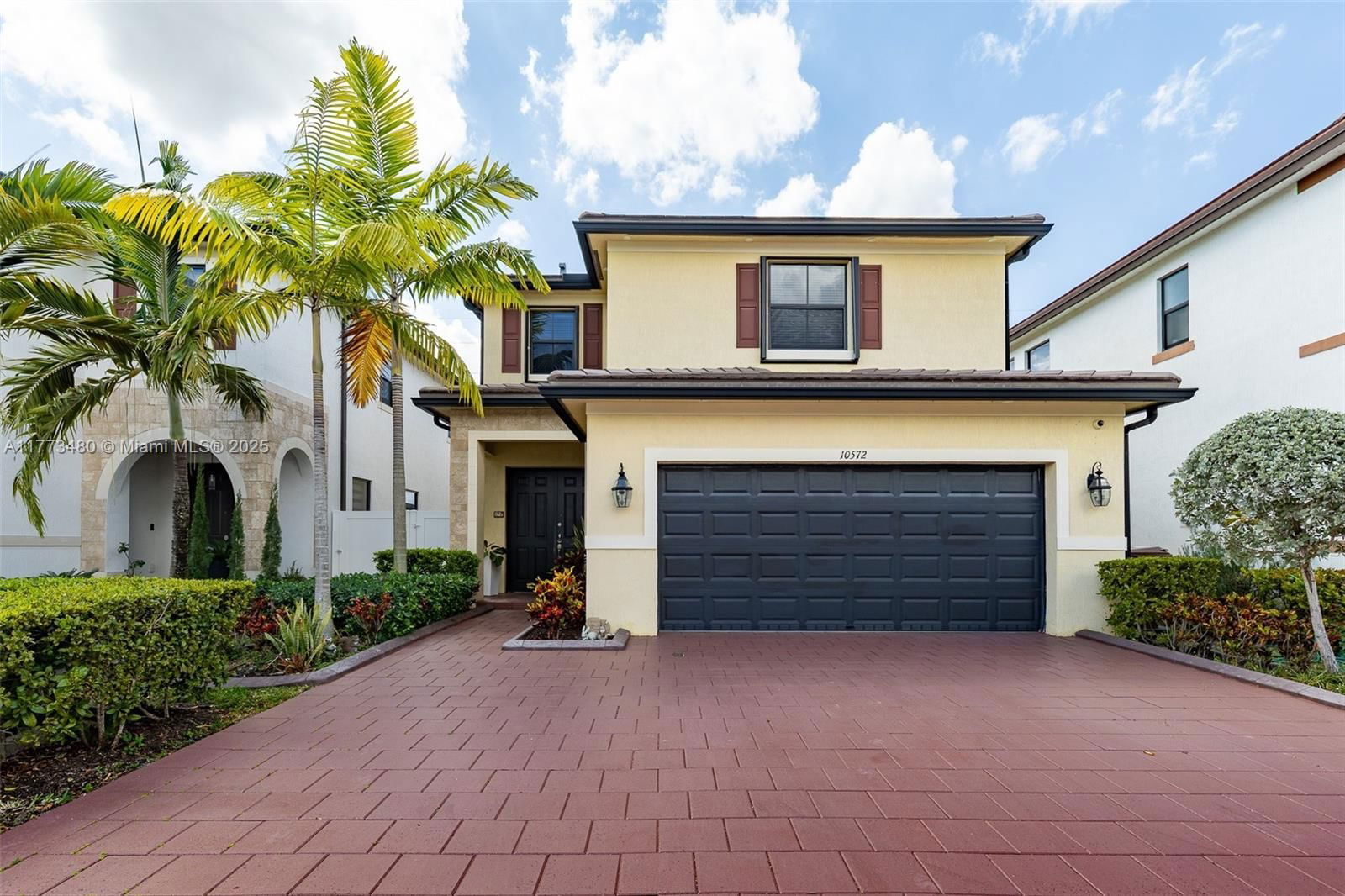 Real estate property located at 10572 35th Way, Miami-dade, Aquabella Section Two, Hialeah, FL