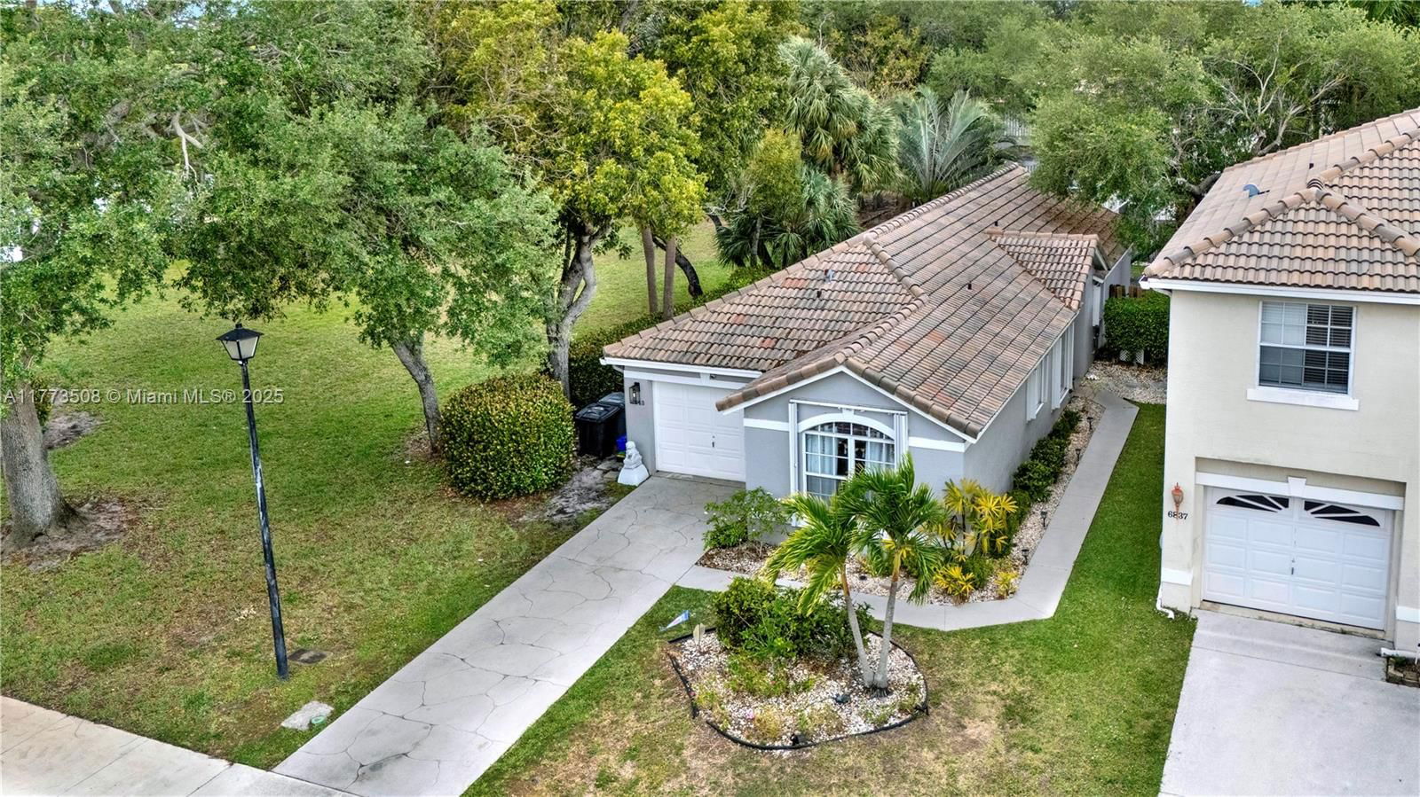 Real estate property located at 6843 Big Pine Key St, Palm Beach, Charleston Shores, Lake Worth, FL