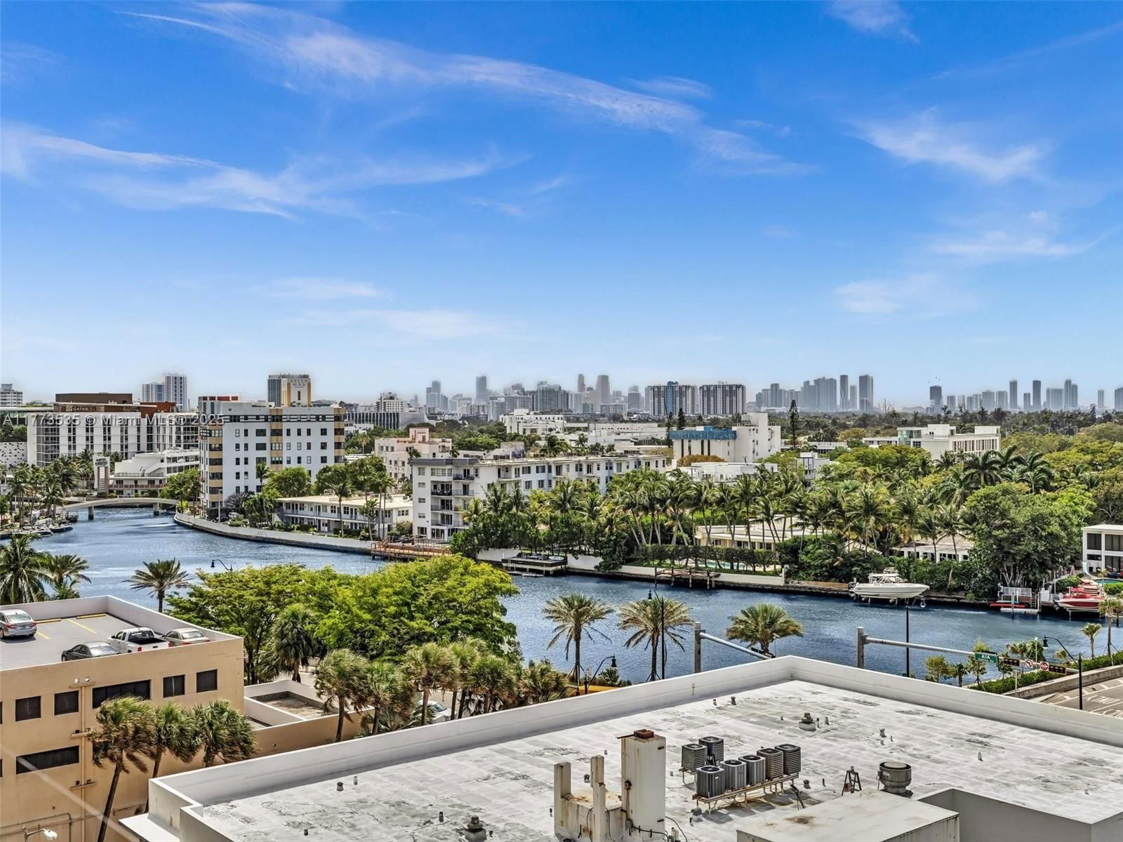 Real estate property located at 2625 Collins Ave #909, Miami-dade, Oceanfront Plaza Condo, Miami Beach, FL