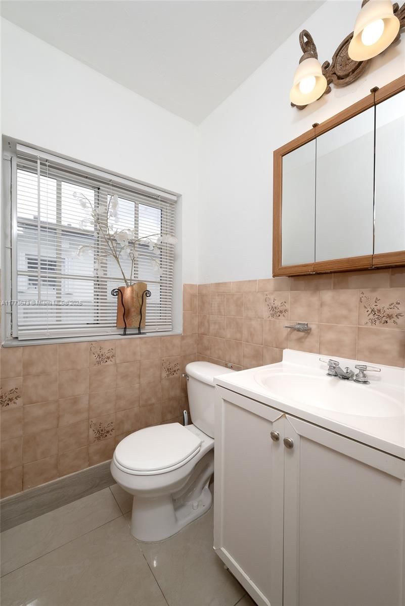 Real estate property located at 330 48th Ave, Miami-dade, Tierra Alta, Miami, FL
