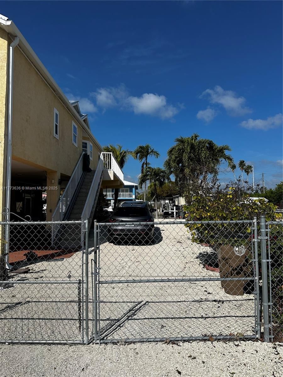 Real estate property located at 407 Bahia Honda Rd, Monroe, Lake Surprise Estates, Key Largo, FL