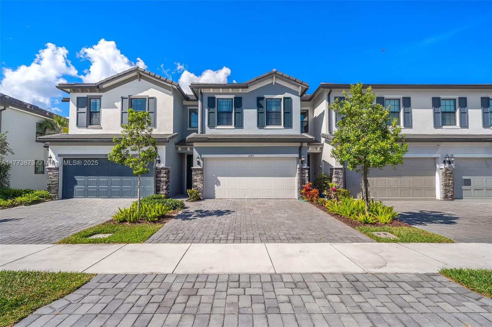 Real estate property located at 2193 Appleton Cir S Lot 309, Broward, Oak Tree Property Redevel, Oakland Park, FL