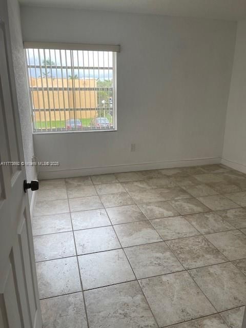 Real estate property located at 9311 4th St #214B, Miami-dade, South Winds Condo, Miami, FL