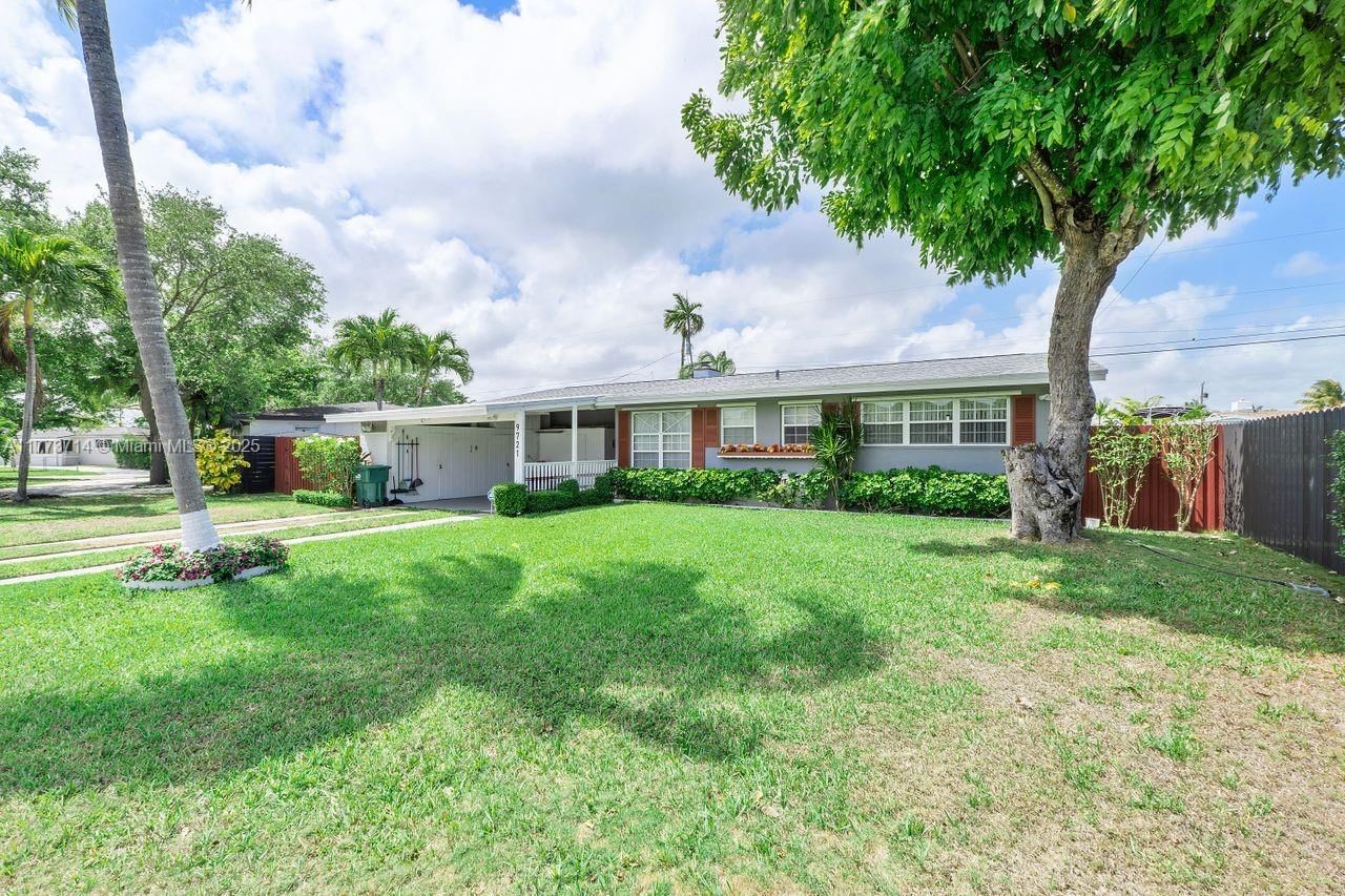 Real estate property located at 9721 Jamaica Dr, Miami-dade, South Coral Homes Sec 1, Cutler Bay, FL