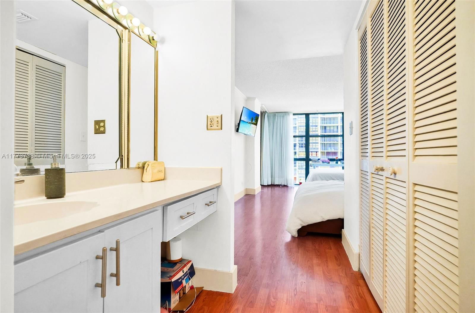 Real estate property located at 1915 Brickell Ave C1201, Miami-dade, Brickell Place Phase Ii C, Miami, FL