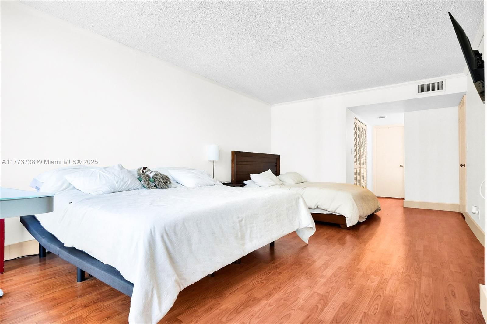 Real estate property located at 1915 Brickell Ave C1201, Miami-dade, Brickell Place Phase Ii C, Miami, FL