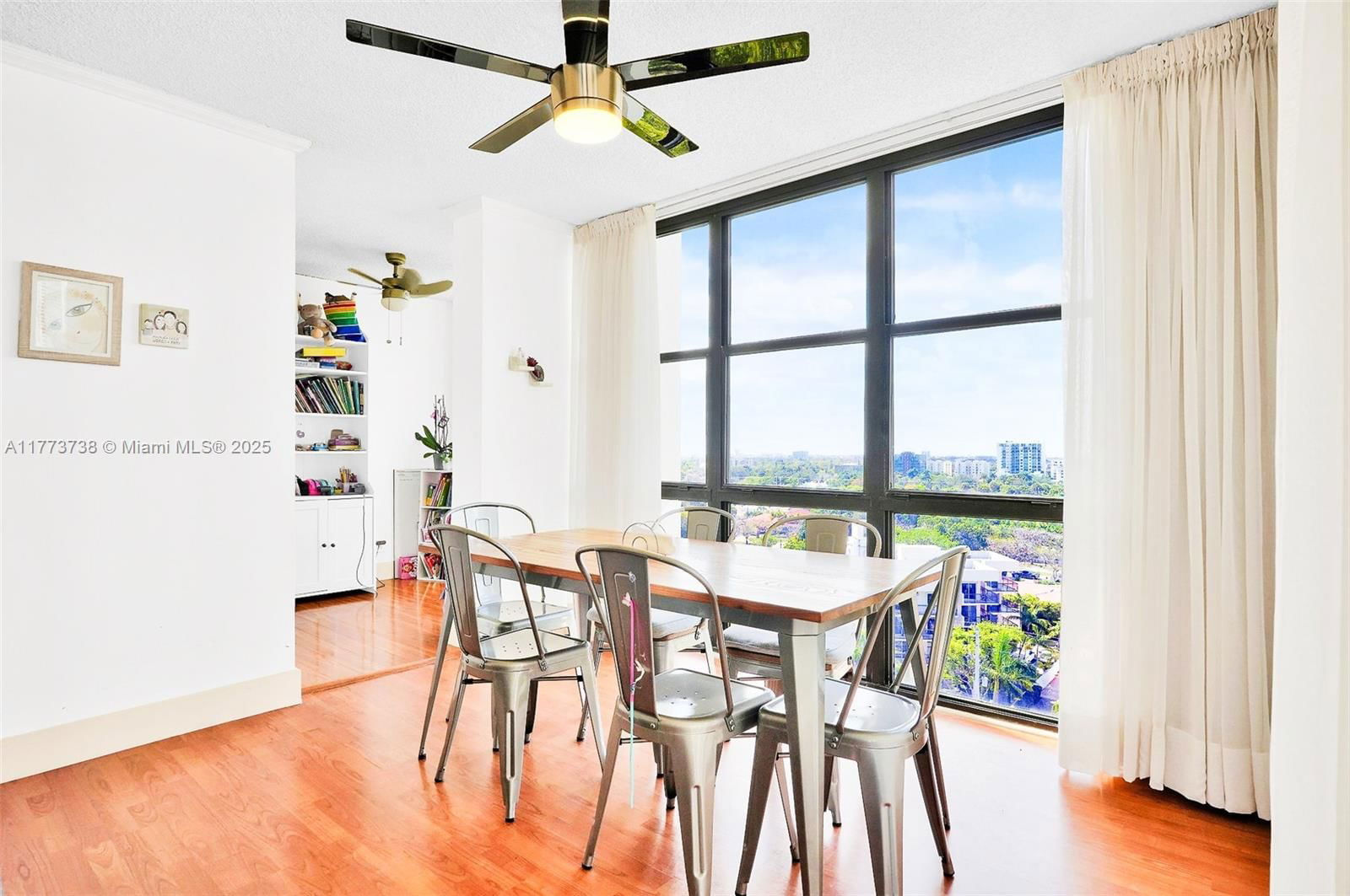 Real estate property located at 1915 Brickell Ave C1201, Miami-dade, Brickell Place Phase Ii C, Miami, FL