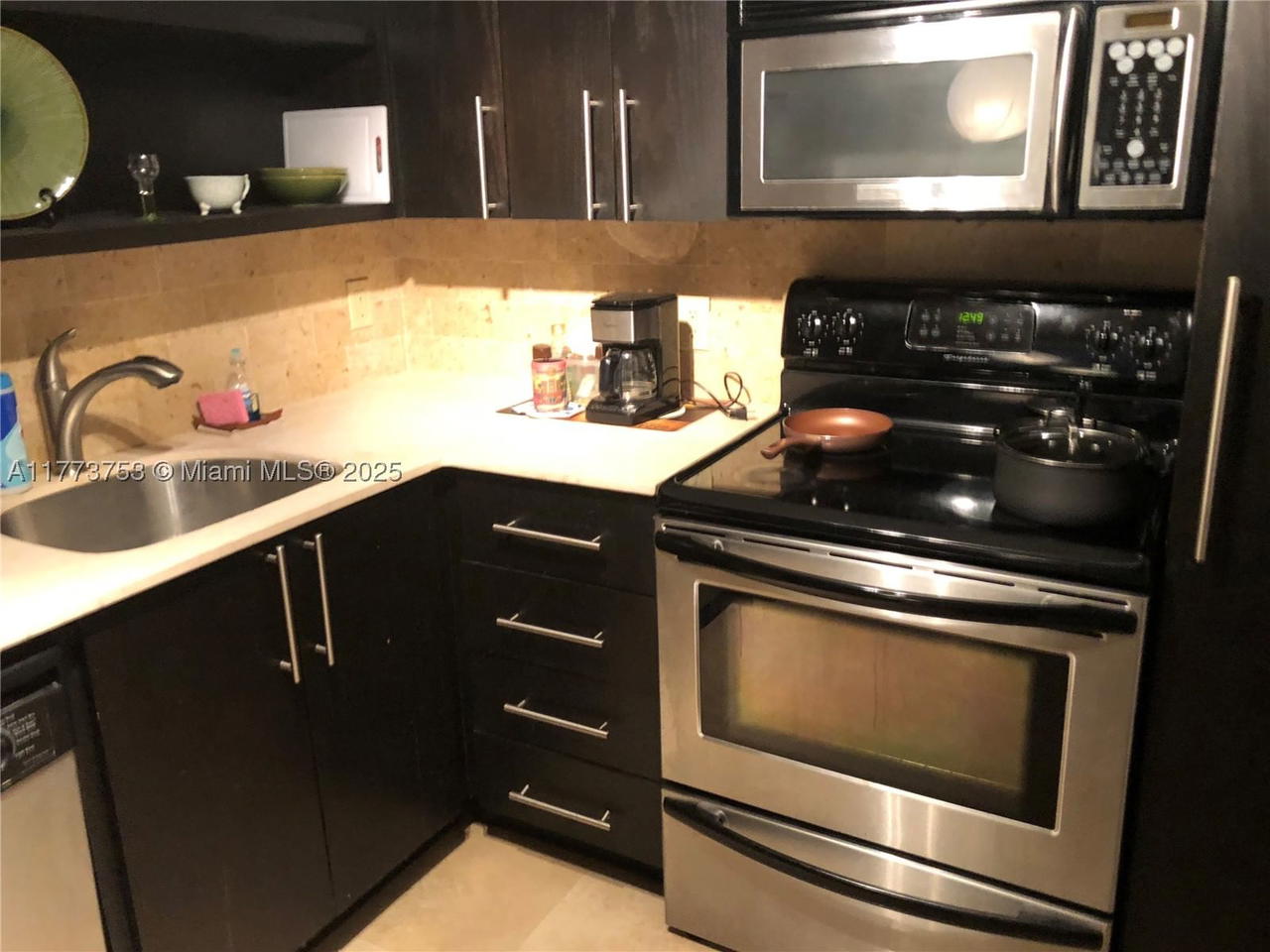 Real estate property located at 800 West Ave #336, Miami-dade, South Bay Club Condo, Miami Beach, FL