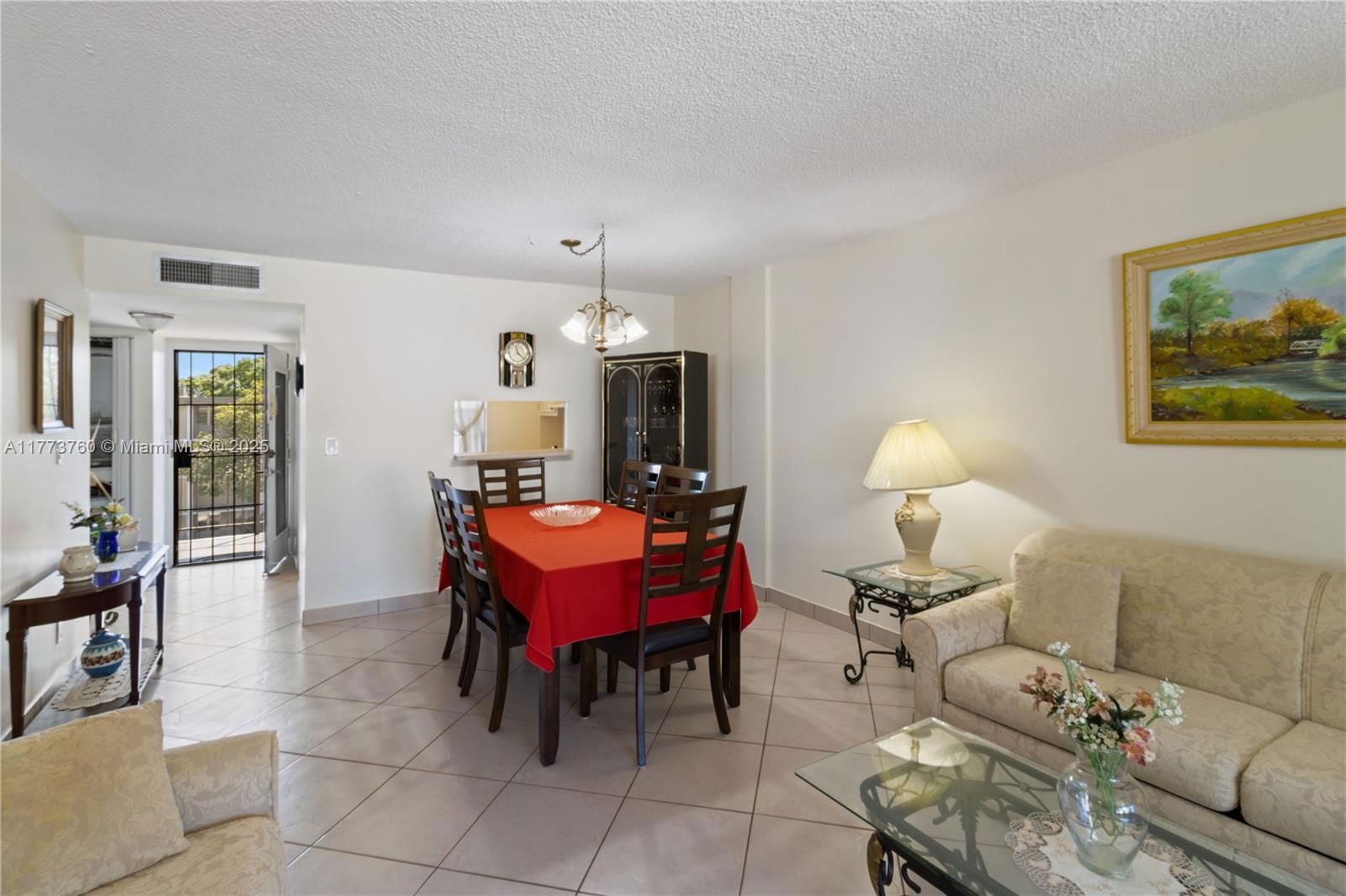 Real estate property located at 4850 29th Ct #423, Broward, Cypress Chase Condo No 3, Lauderdale Lakes, FL