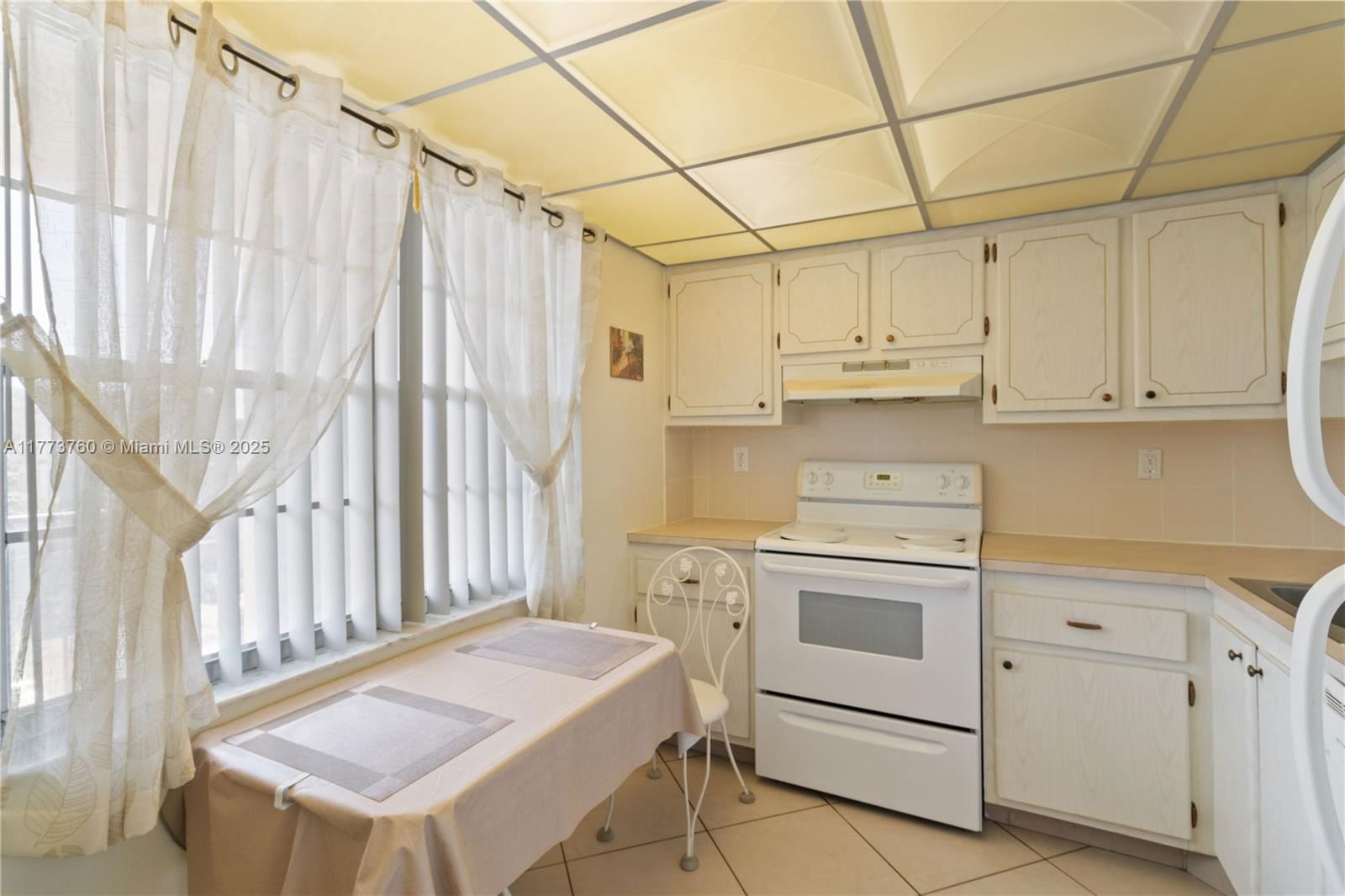 Real estate property located at 4850 29th Ct #423, Broward, Cypress Chase Condo No 3, Lauderdale Lakes, FL