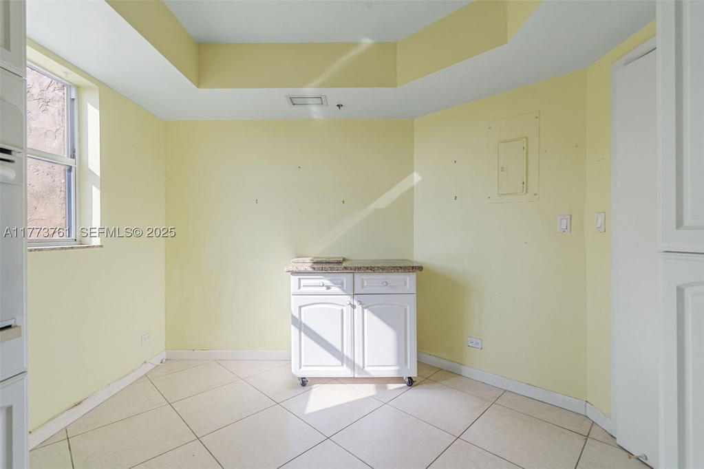 Real estate property located at 7200 Radice Ct #709, Broward, Environ Towers I Condo, Lauderhill, FL