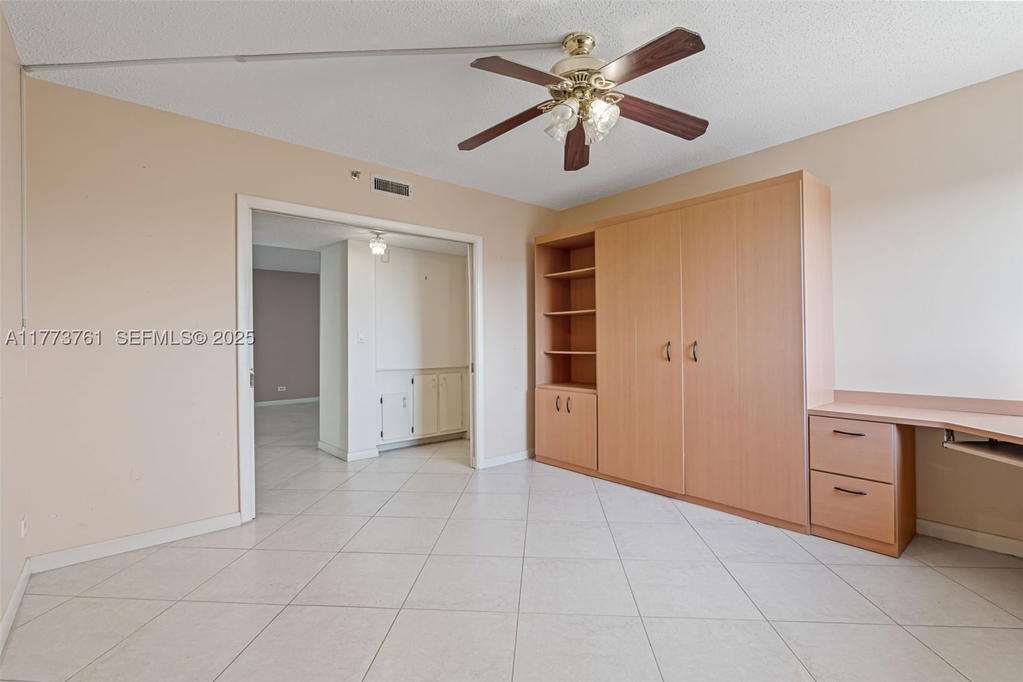 Real estate property located at 7200 Radice Ct #709, Broward, Environ Towers I Condo, Lauderhill, FL