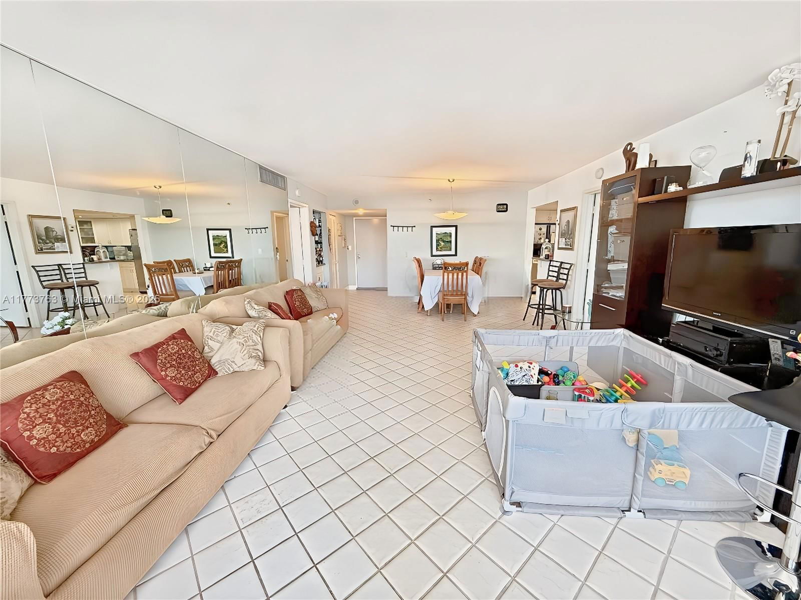 Real estate property located at 1627 Brickell Ave #2006, Miami-dade, Imperial At Brickell Cond, Miami, FL