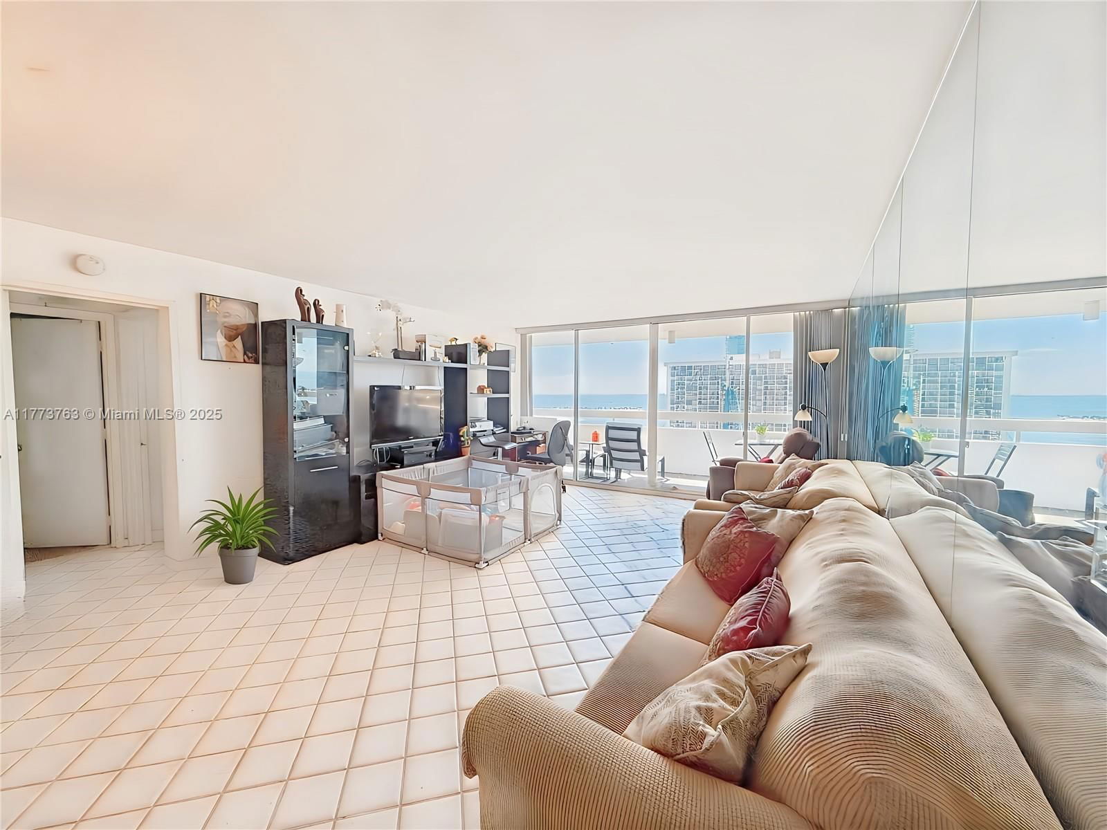 Real estate property located at 1627 Brickell Ave #2006, Miami-dade, Imperial At Brickell Cond, Miami, FL
