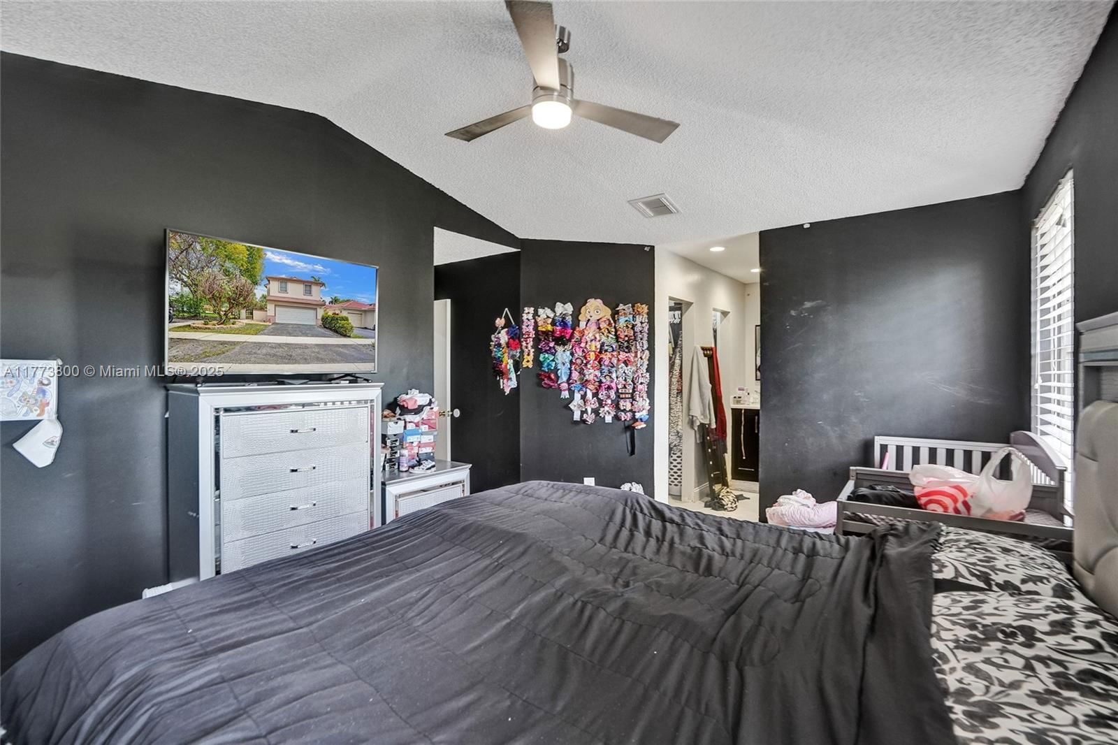 Real estate property located at 218 75th Ter, Broward, Lakes Of Newport Ii, Plantation, FL