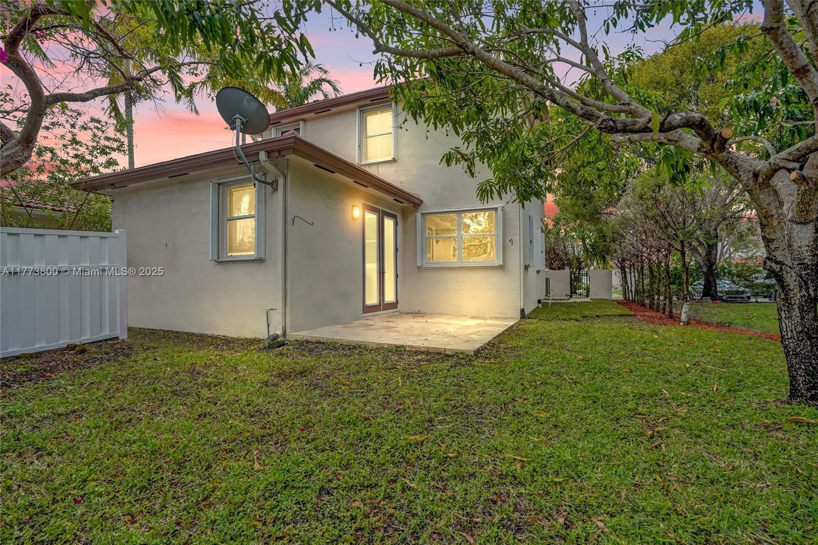 Real estate property located at 218 75th Ter, Broward, Lakes Of Newport Ii, Plantation, FL