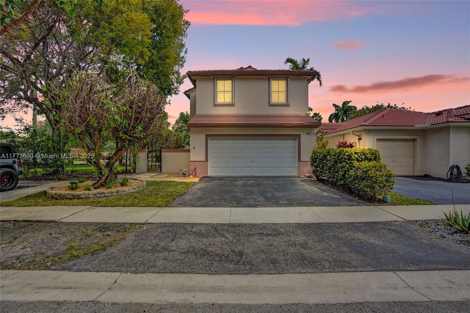 Real estate property located at 218 75th Ter, Broward, Lakes Of Newport Ii, Plantation, FL
