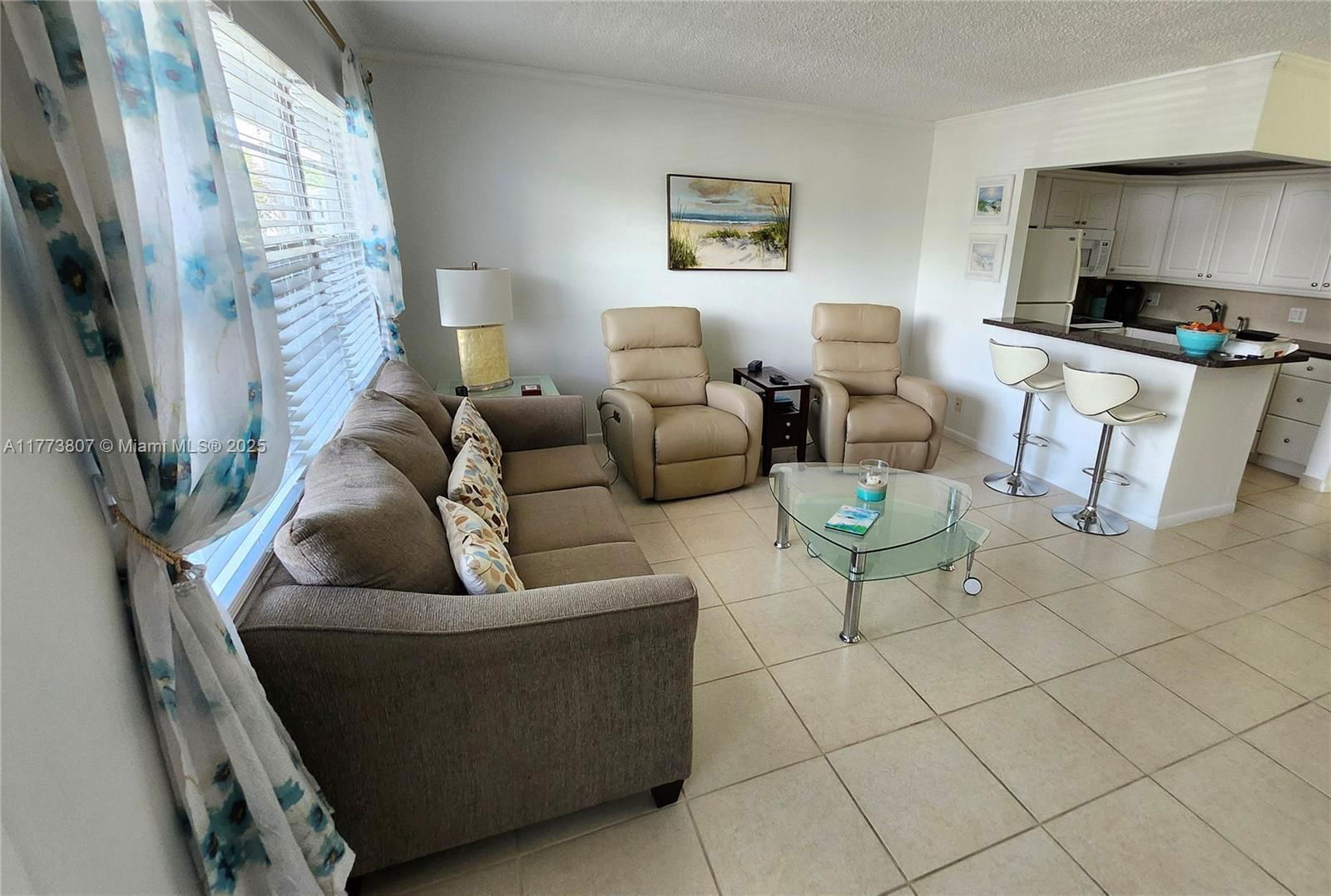 Real estate property located at 2115 Cambridge E #2115, Broward, Cambridge E Condo, Deerfield Beach, FL