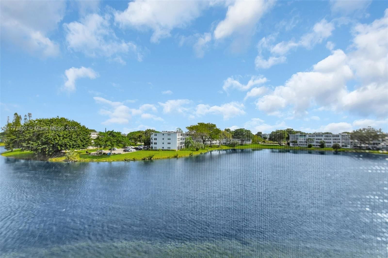 Real estate property located at 2115 Cambridge E #2115, Broward, Cambridge E Condo, Deerfield Beach, FL