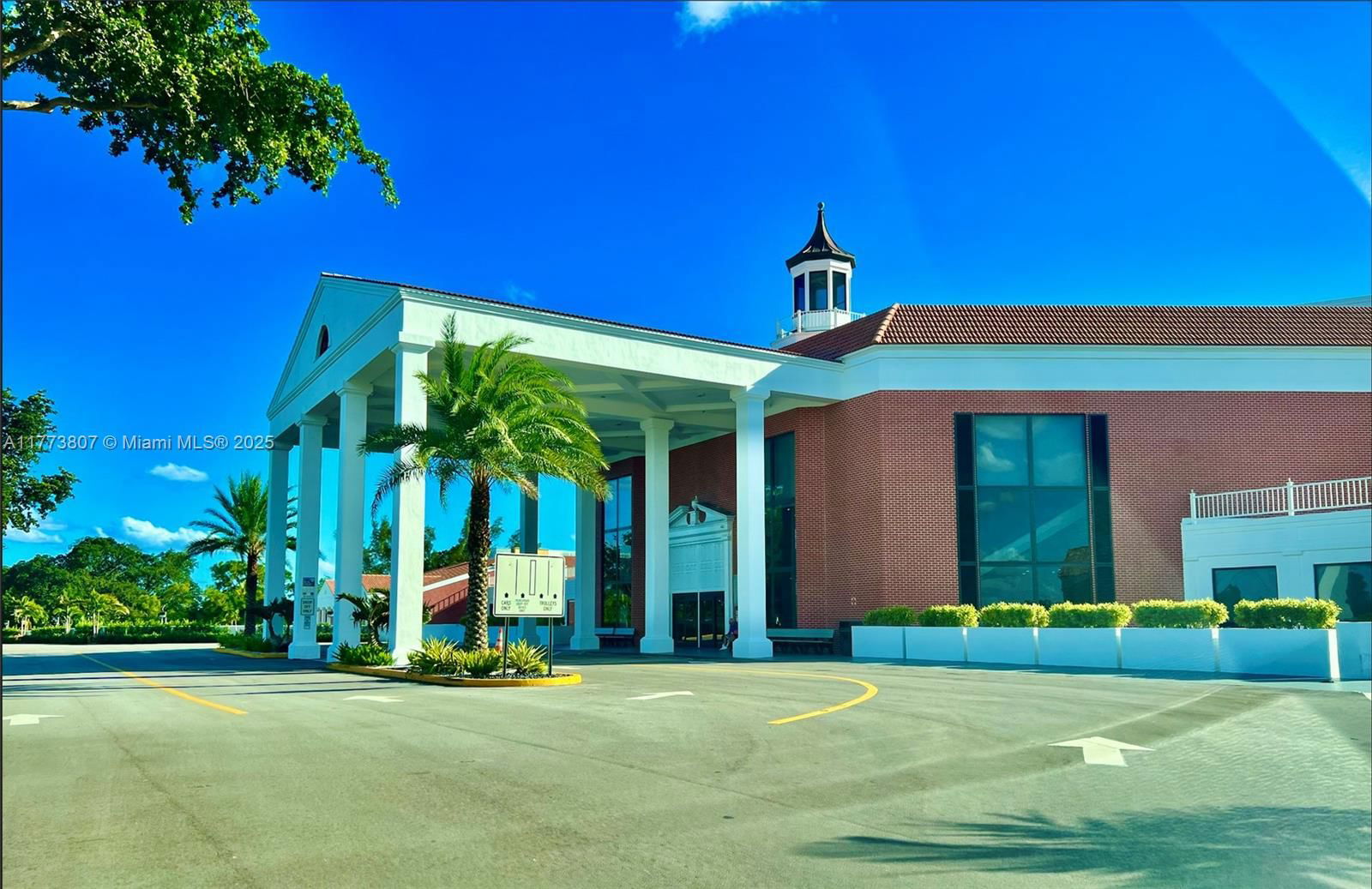Real estate property located at 2115 Cambridge E #2115, Broward, Cambridge E Condo, Deerfield Beach, FL