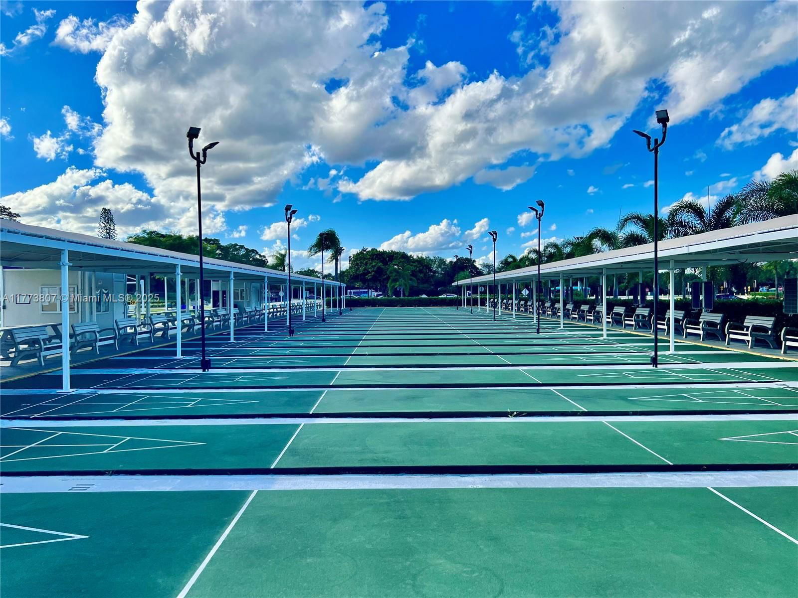Real estate property located at 2115 Cambridge E #2115, Broward, Cambridge E Condo, Deerfield Beach, FL
