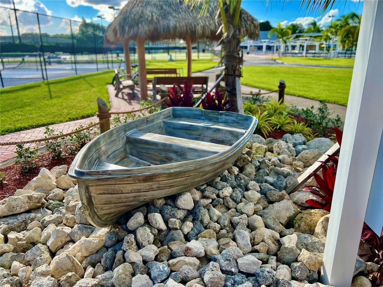 Real estate property located at 2115 Cambridge E #2115, Broward, Cambridge E Condo, Deerfield Beach, FL